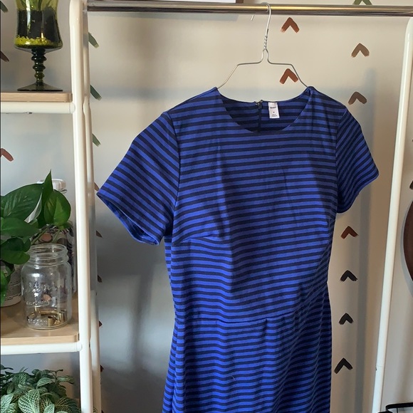 Medium blue striped old navy dress - Picture 3 of 3